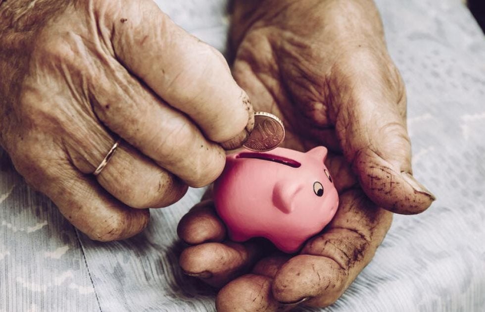 Ανατροπή για τα όρια χορήγησης επιδόματος ανασφάλιστων υπερηλίκων